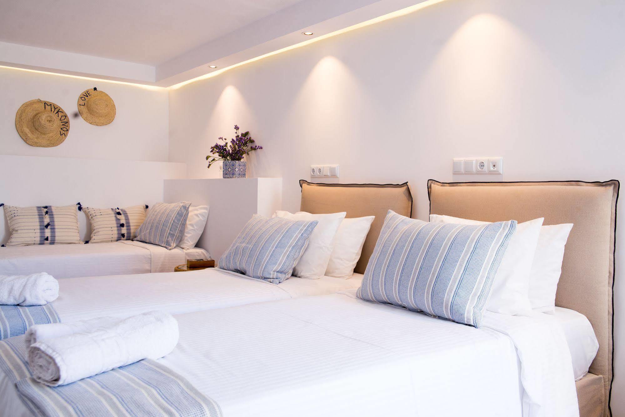 Dimele Rooms & Studios Mykonos Town Bagian luar foto