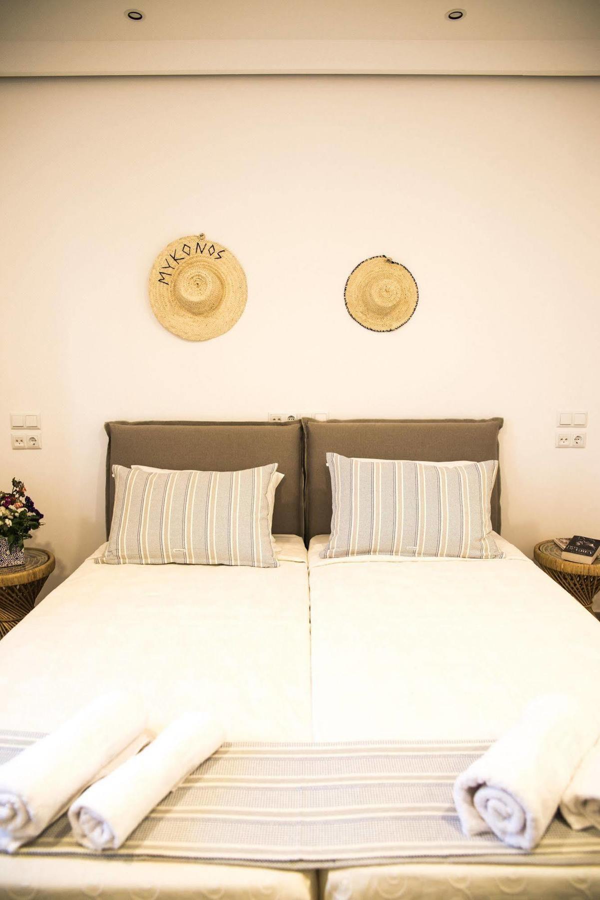 Dimele Rooms & Studios Mykonos Town Bagian luar foto